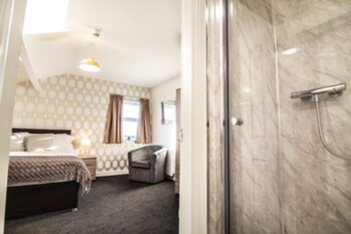 Room 53 of 62