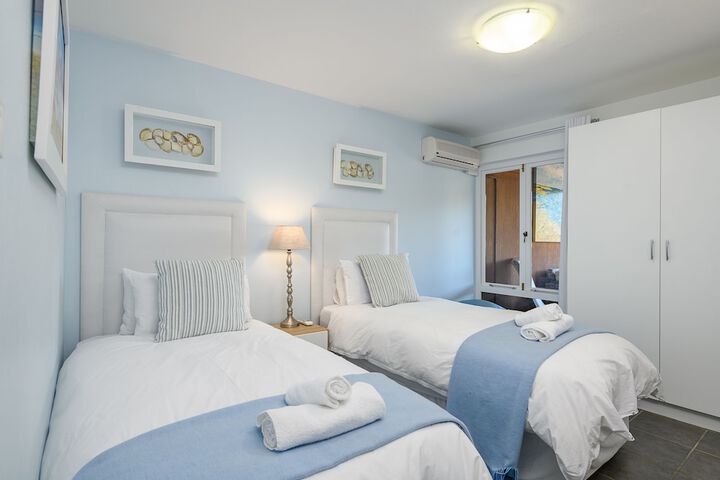 Room 4 of 38