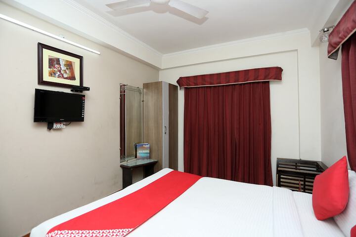 Room 14 of 22