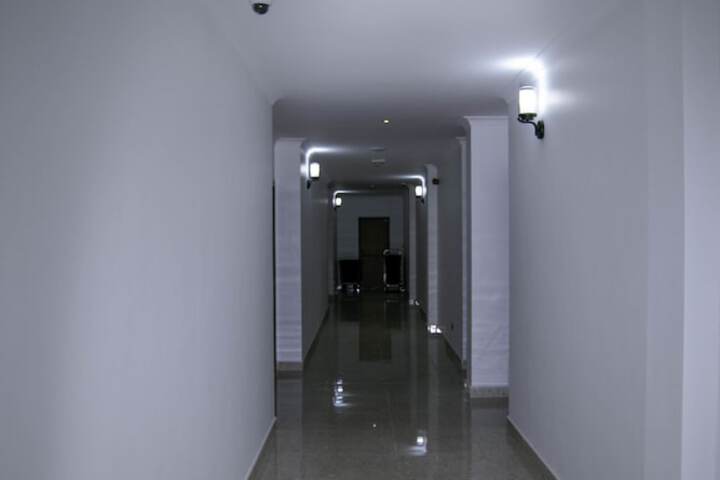 Ballroom/Hall 160 of 230