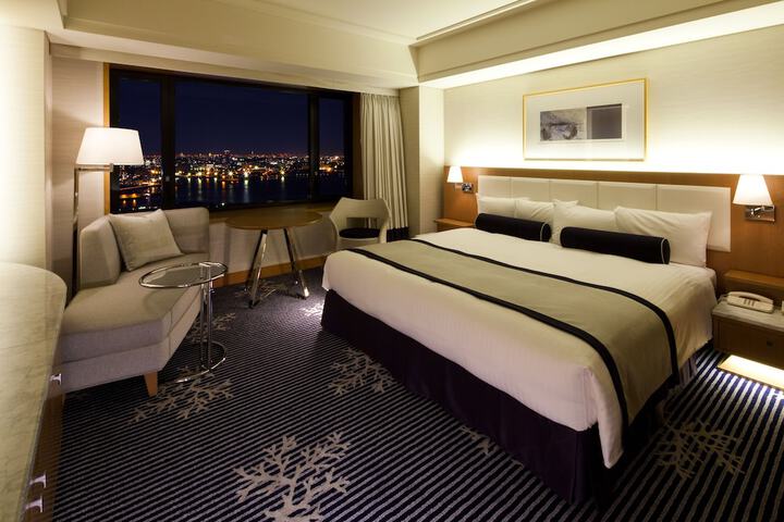 Room 16 of 146