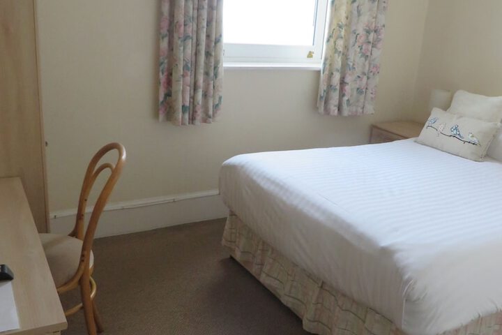 Room 26 of 74