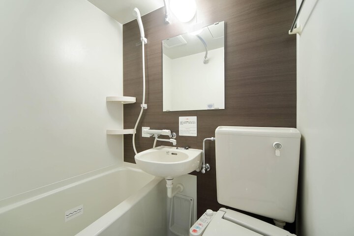 Clean Restrooms