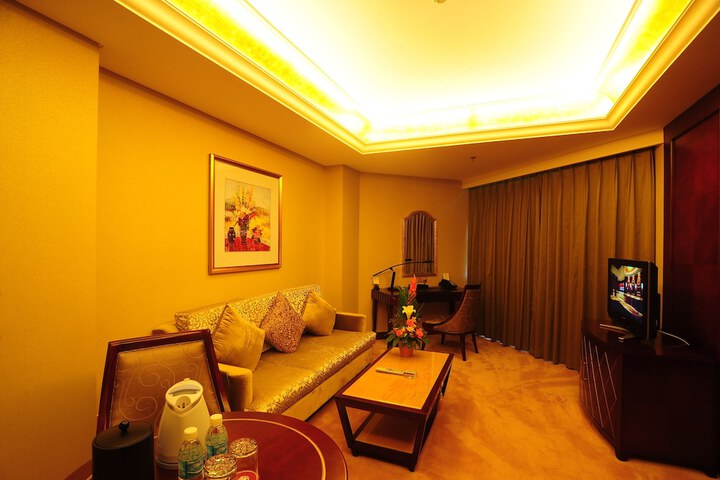 Room 20 of 28