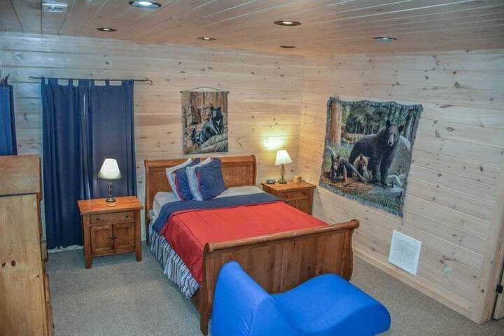 Room 3 of 16
