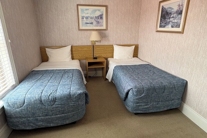 Room 35 of 99
