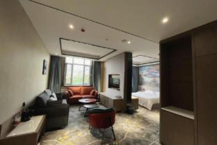 Impression Hot Spring View Hotel (National Wetland Park Branch)