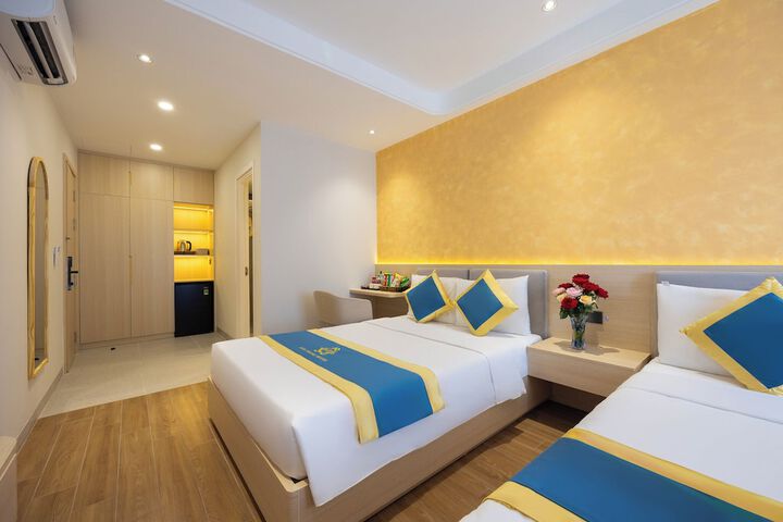 Room 10 of 50