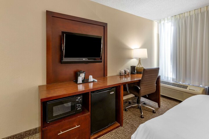 2 Double Beds (2 of 8)