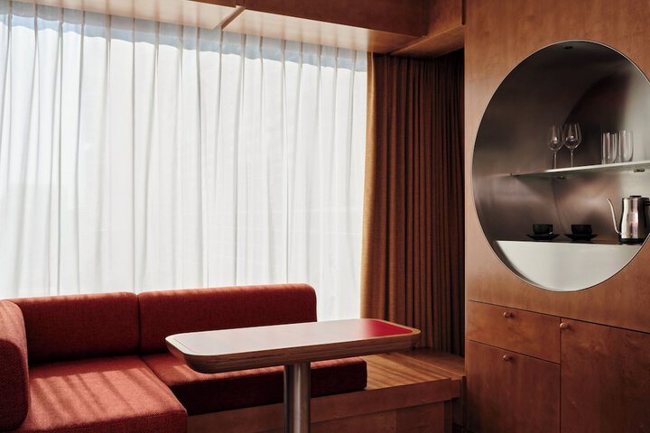 Room 17 of 75