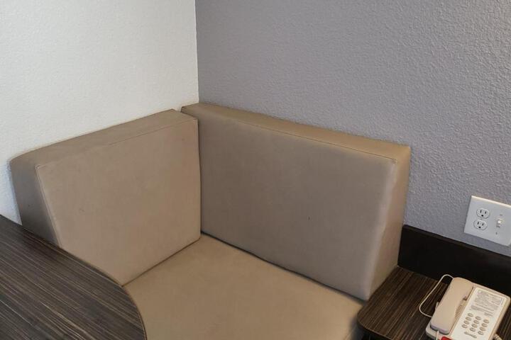 Photo 18