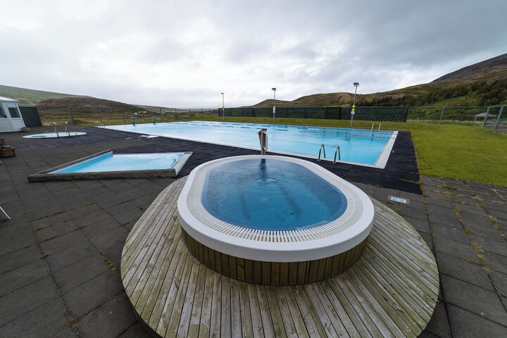 Pool 22 of 74