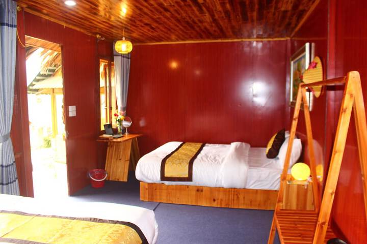 Room 14 of 40