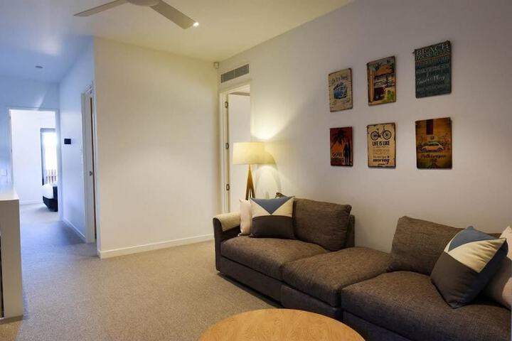 Room 9 of 14