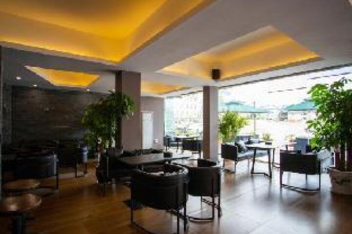 Qi Yuan Hotel