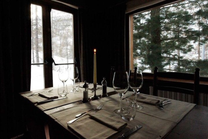 Dining 59 of 98