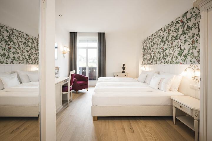 Room 28 of 101