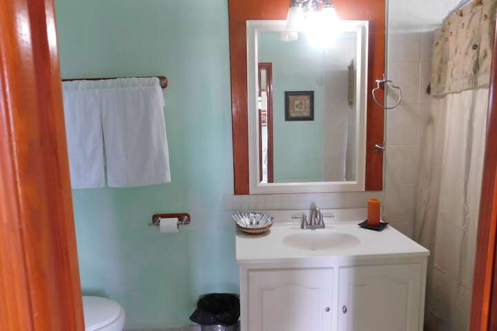 Room 102 of 193