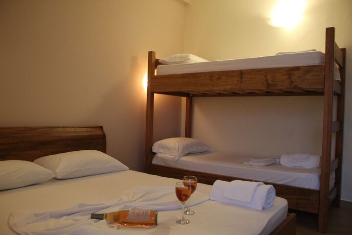 Room 10 of 29