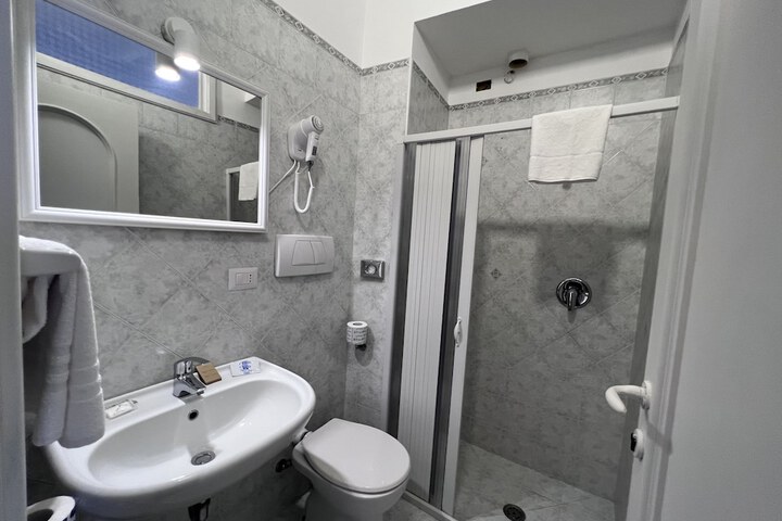 Room 45 of 78
