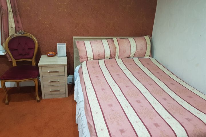 Room 7 of 63