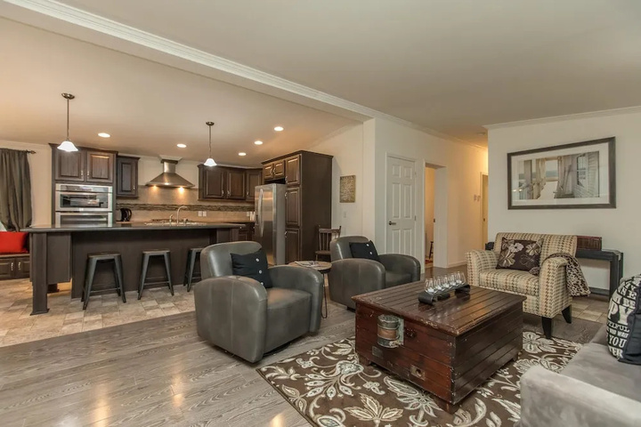 River Rock Walking Distance to Port Carling - Newer 3 bed 2 Bath