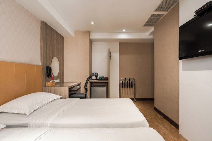 Room 9 of 45