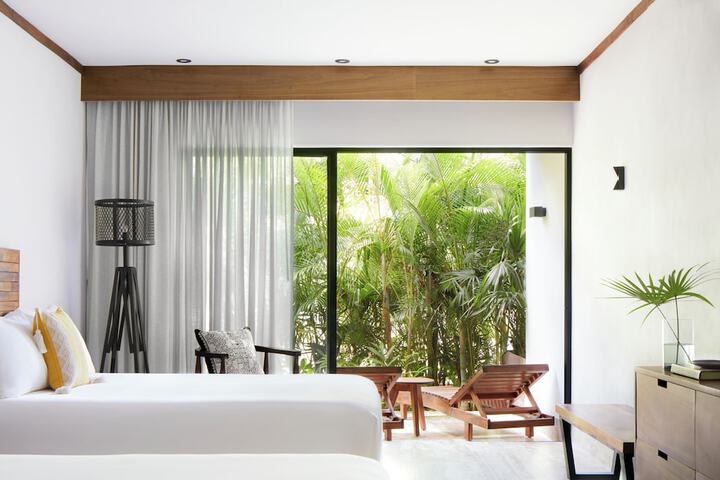 Room 4 of 81