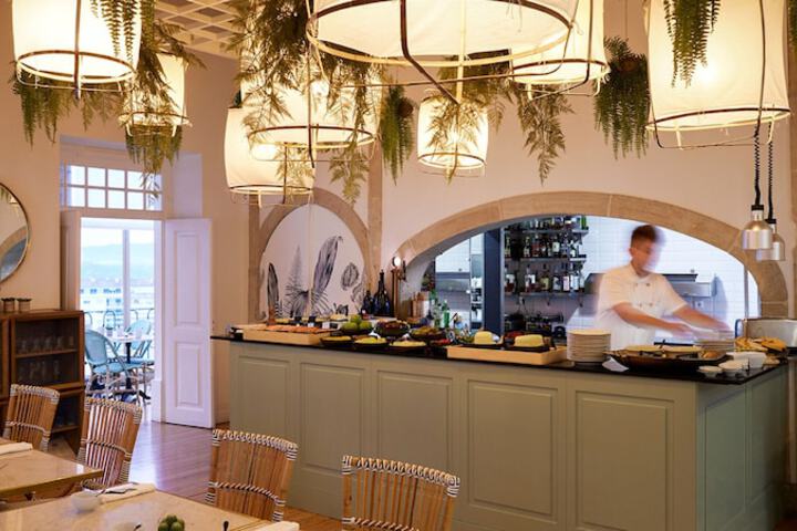 Dining 119 of 157