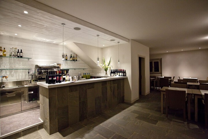 Lounge 67 of 91