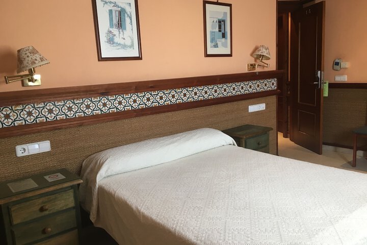 Room 5 of 27