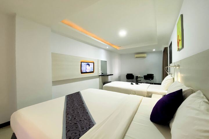 Room 29 of 63