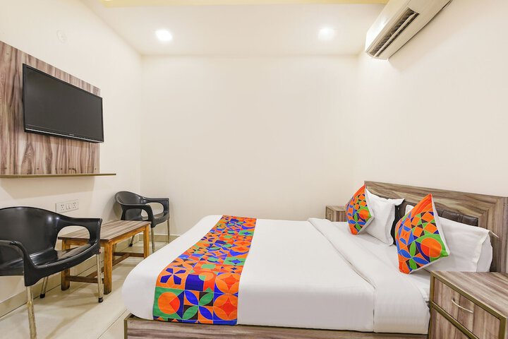 Room 15 of 29
