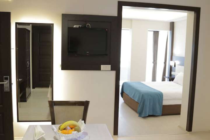 Room 15 of 91
