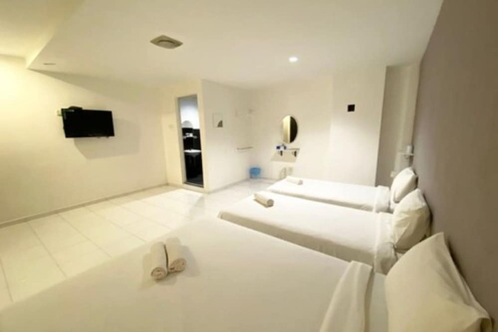 Room 19 of 27