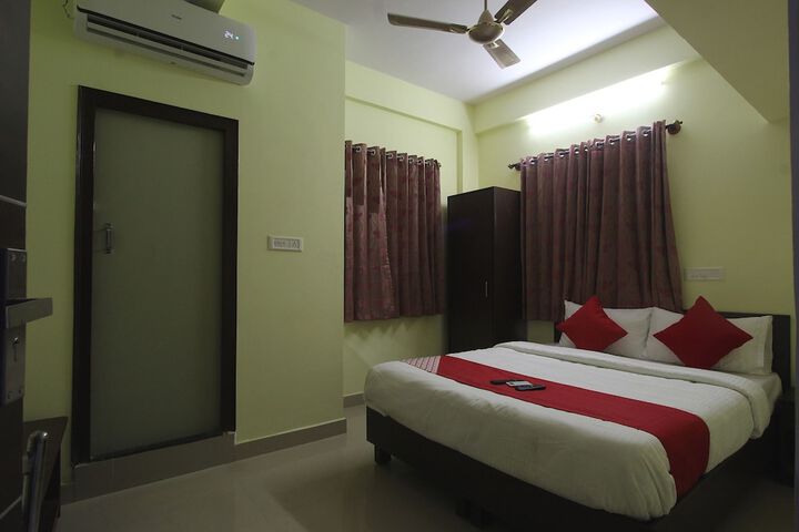 Room 12 of 24