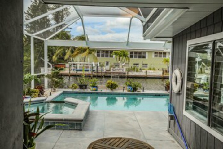 Pool 18 of 31