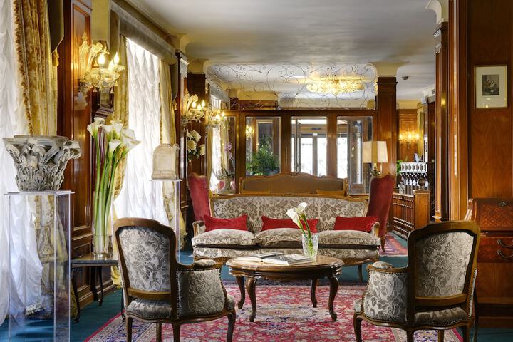 Lobby Entry