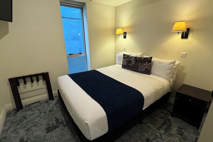 Room 62 of 116
