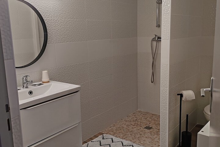 Bathroom Interior Photo