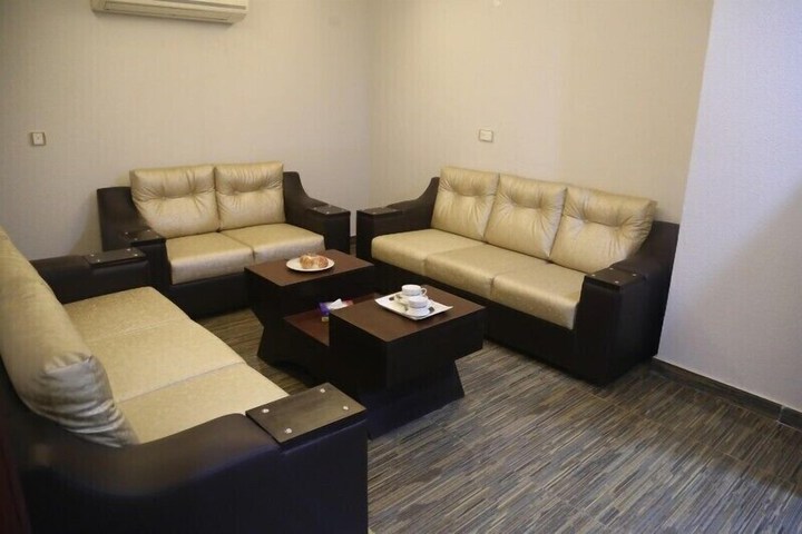 Room 15 of 23