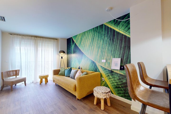 Room 30 of 83