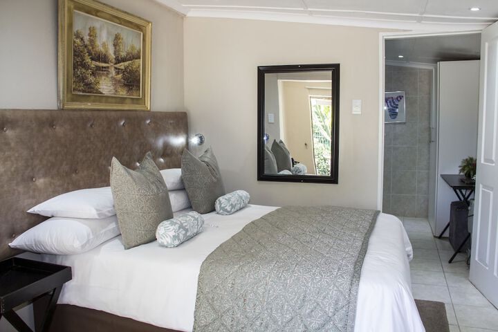 Room 5 of 62