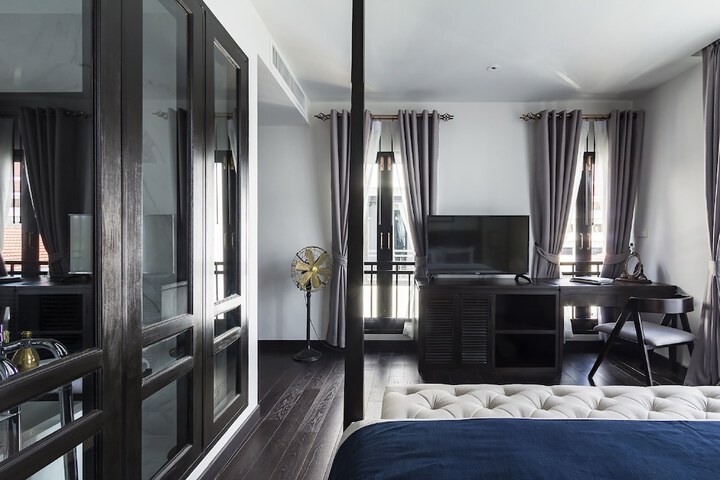 Room 17 of 80