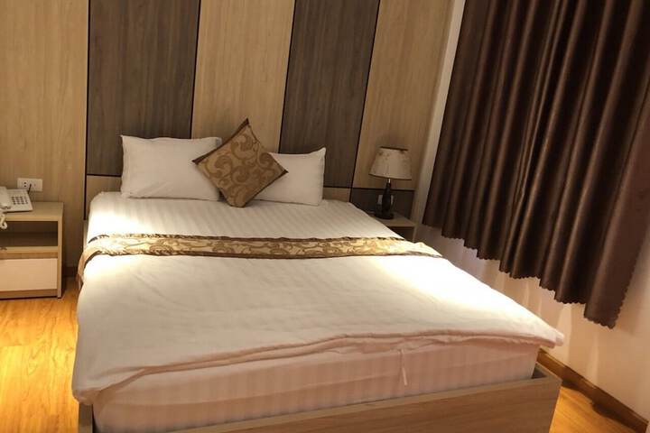 Room 8 of 49