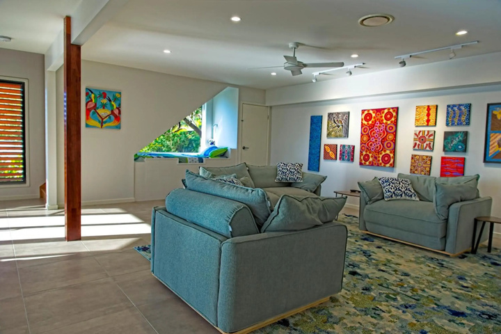 Room 5 of 10