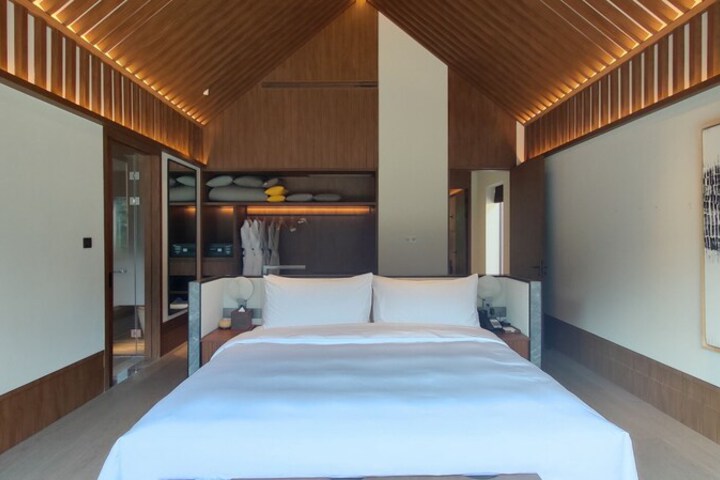 Room 26 of 83