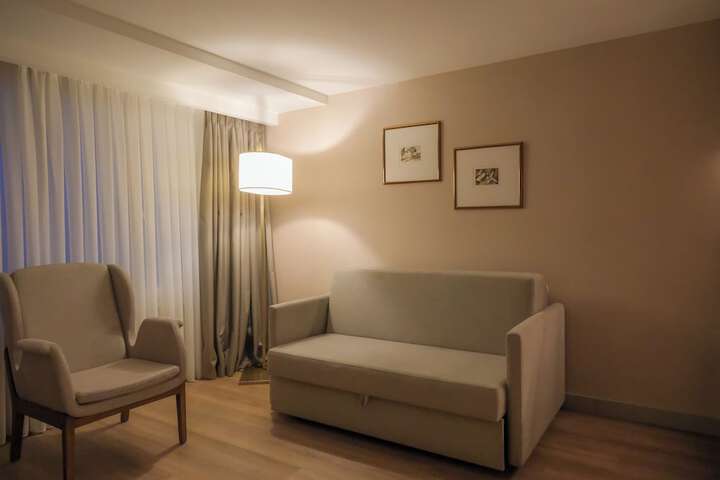 Room 17 of 68