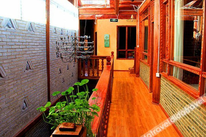Jha Lam Gang Inn