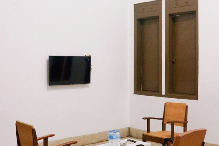 Room 5 of 25